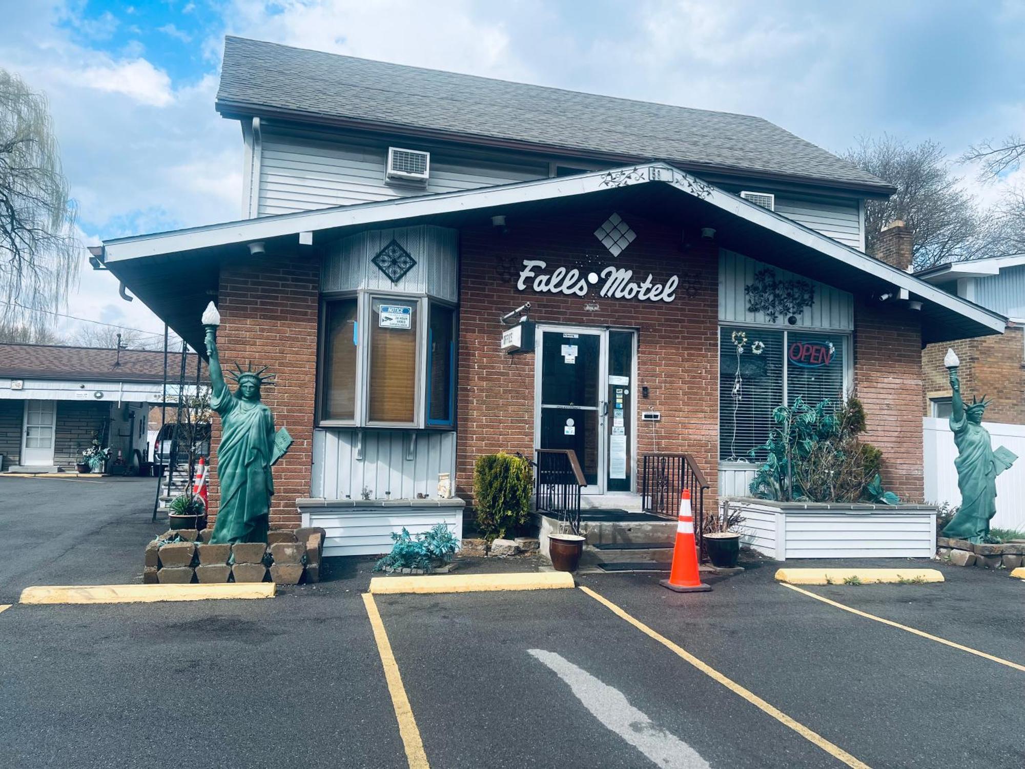 Falls Motel Niagara Falls Eksteriør bilde